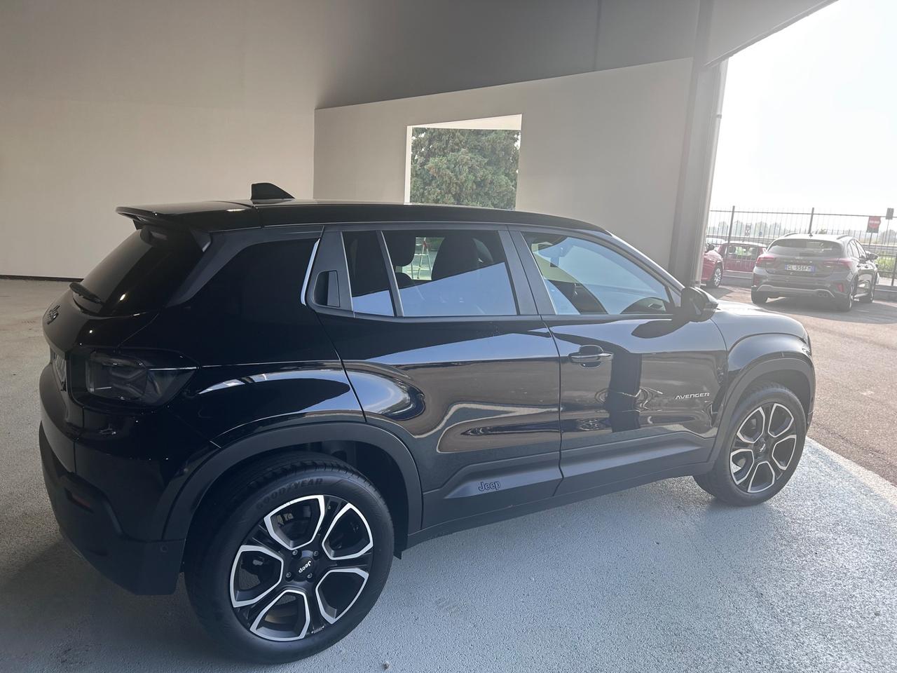 Jeep Avenger 1.2 Turbo 100 CV Summit