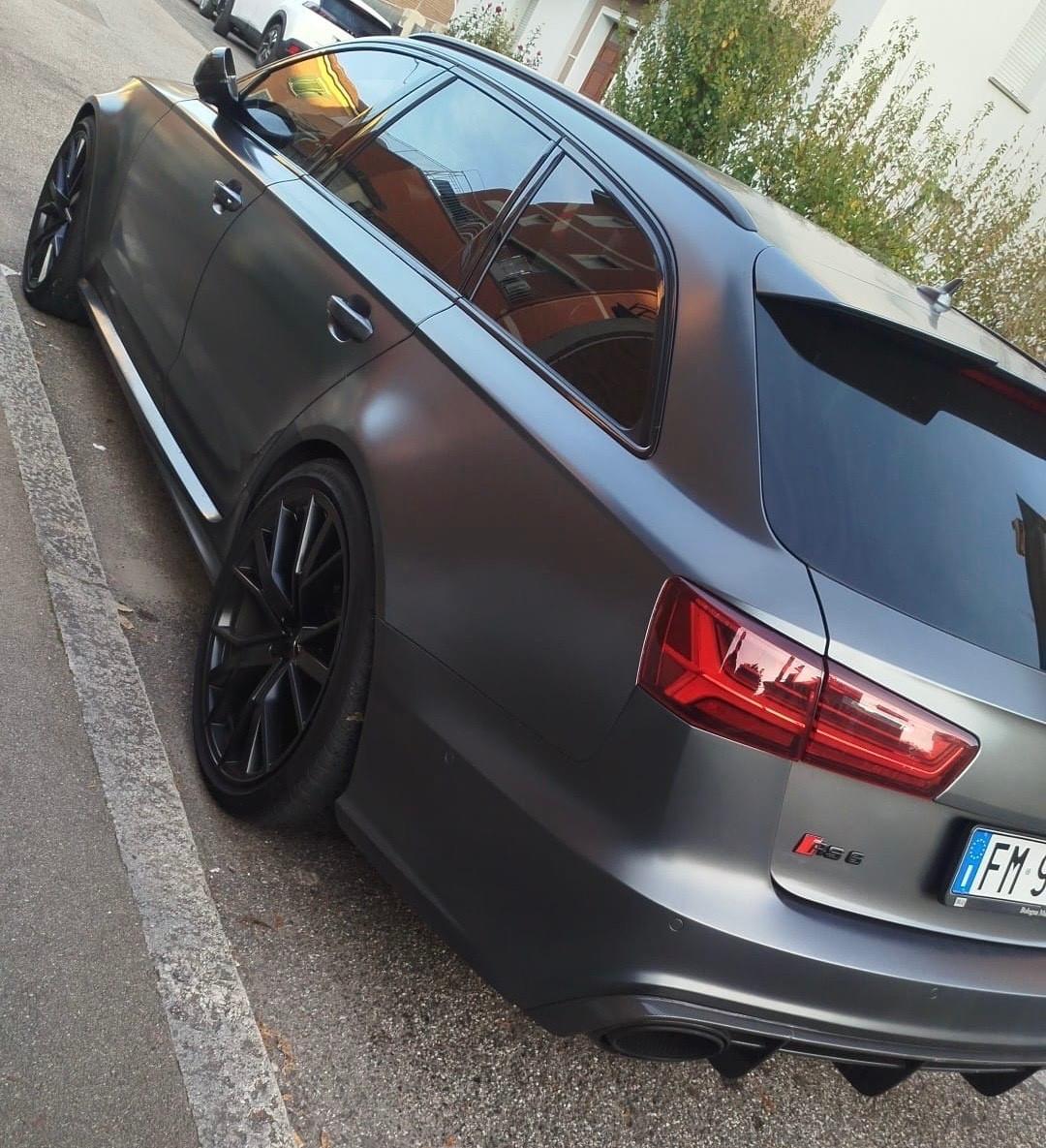Audi A6 RS 6 Avant 4.0 TFSI quattro tiptronic