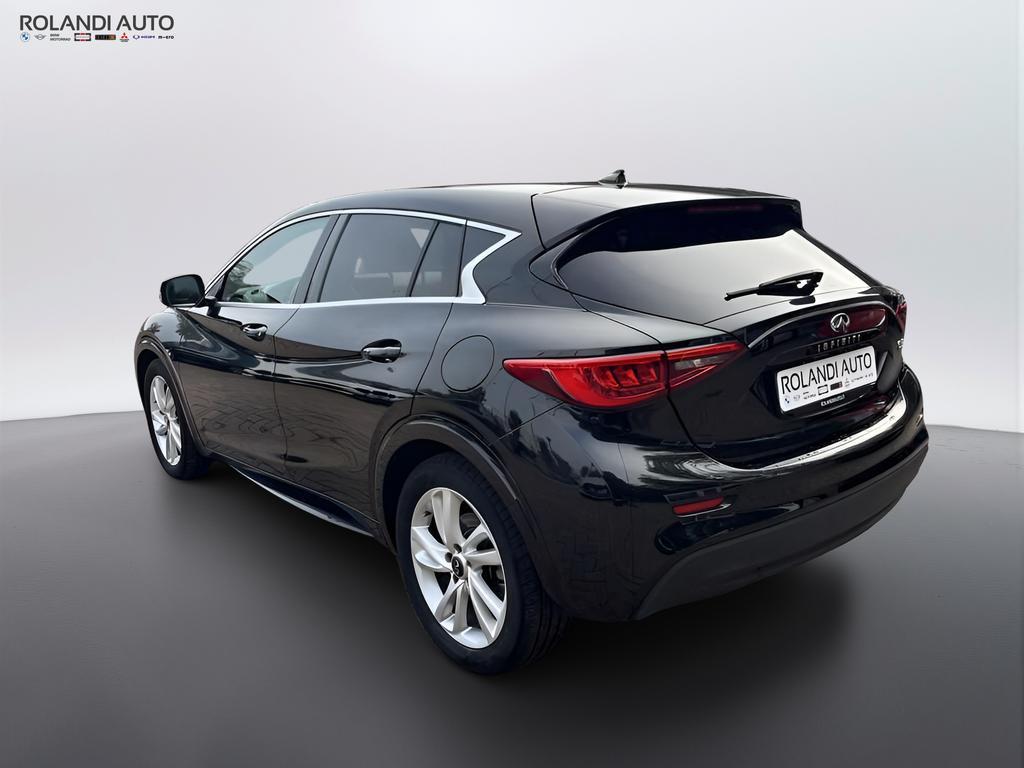 Infiniti Q30 1.5 D Premium Tech