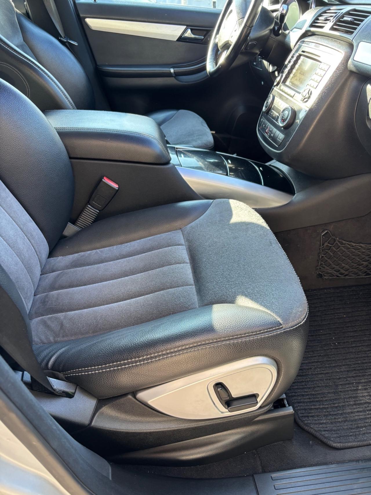 Mercedes-benz R 320 CDI cat 4Matic