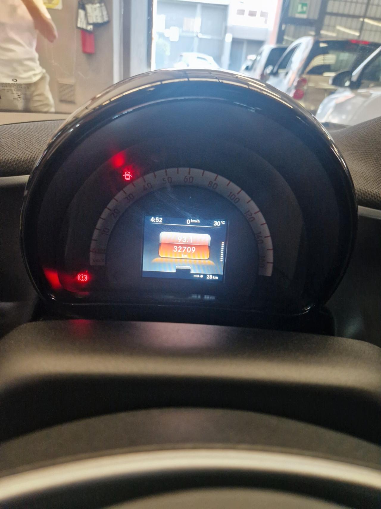 Smart ForTwo EQ full electric solo 32000km prezzo reale