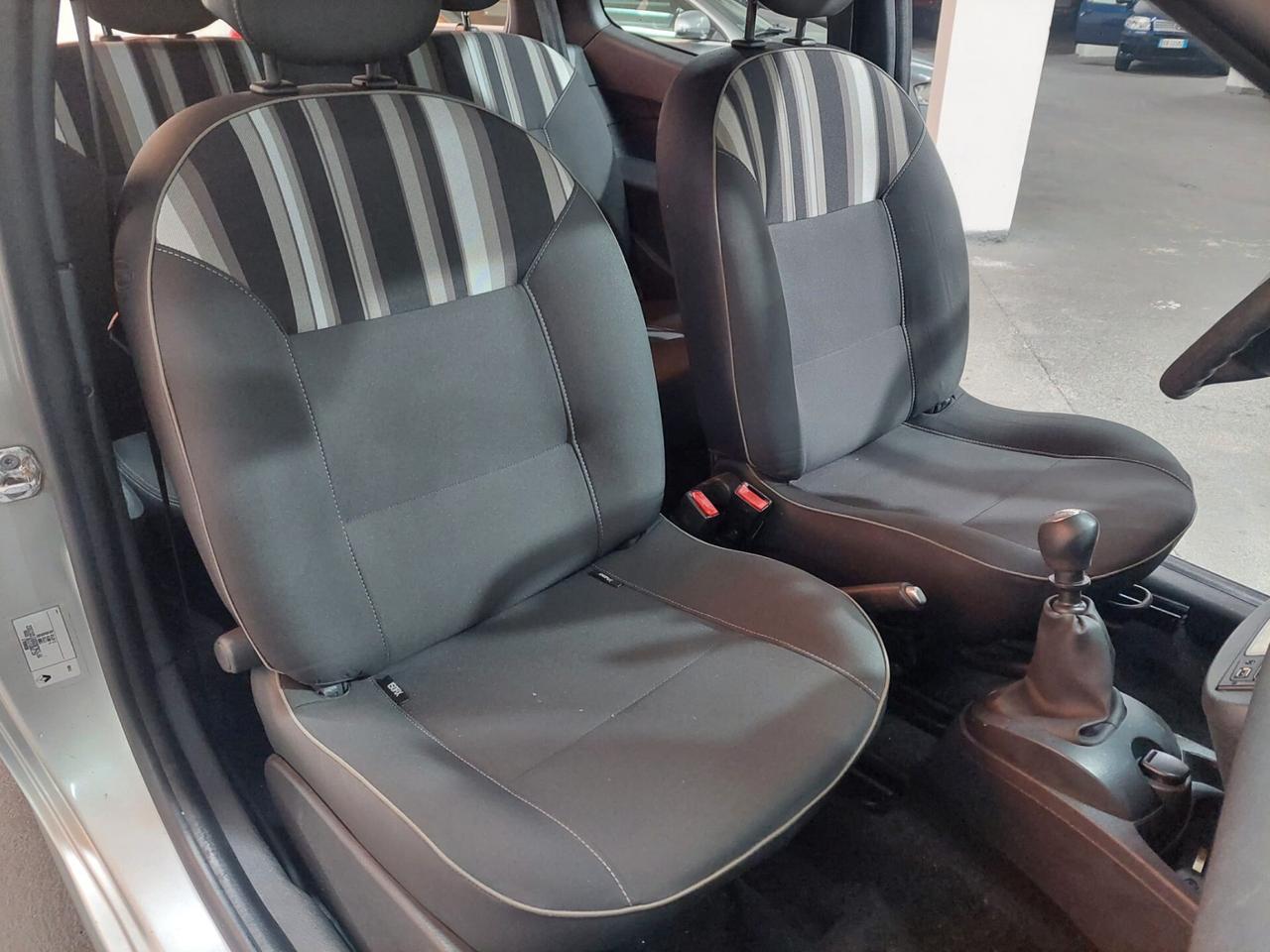 Renault Twingo 1.2 16V Night&Day