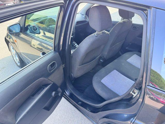 FORD Fiesta 1.2 16V 5p. Titanium OK NEOPATENTATO 5 Porte