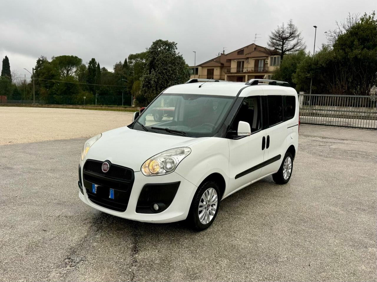 Fiat Doblo 7 posti 1.4 natural power 92mila KM