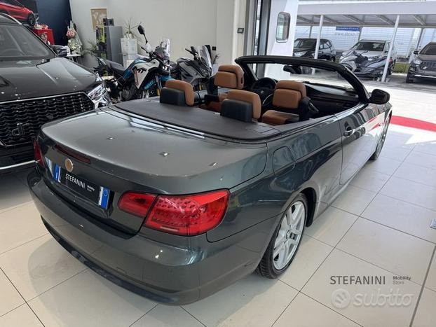 BMW Serie 3 325d cat Cabrio Attiva