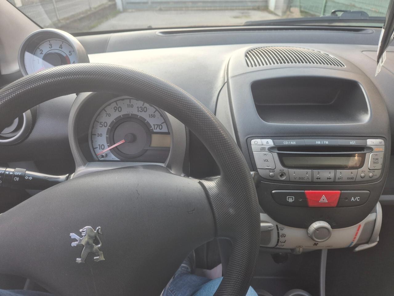 Peugeot 107 1.4 HDi 5p. Sweet Years