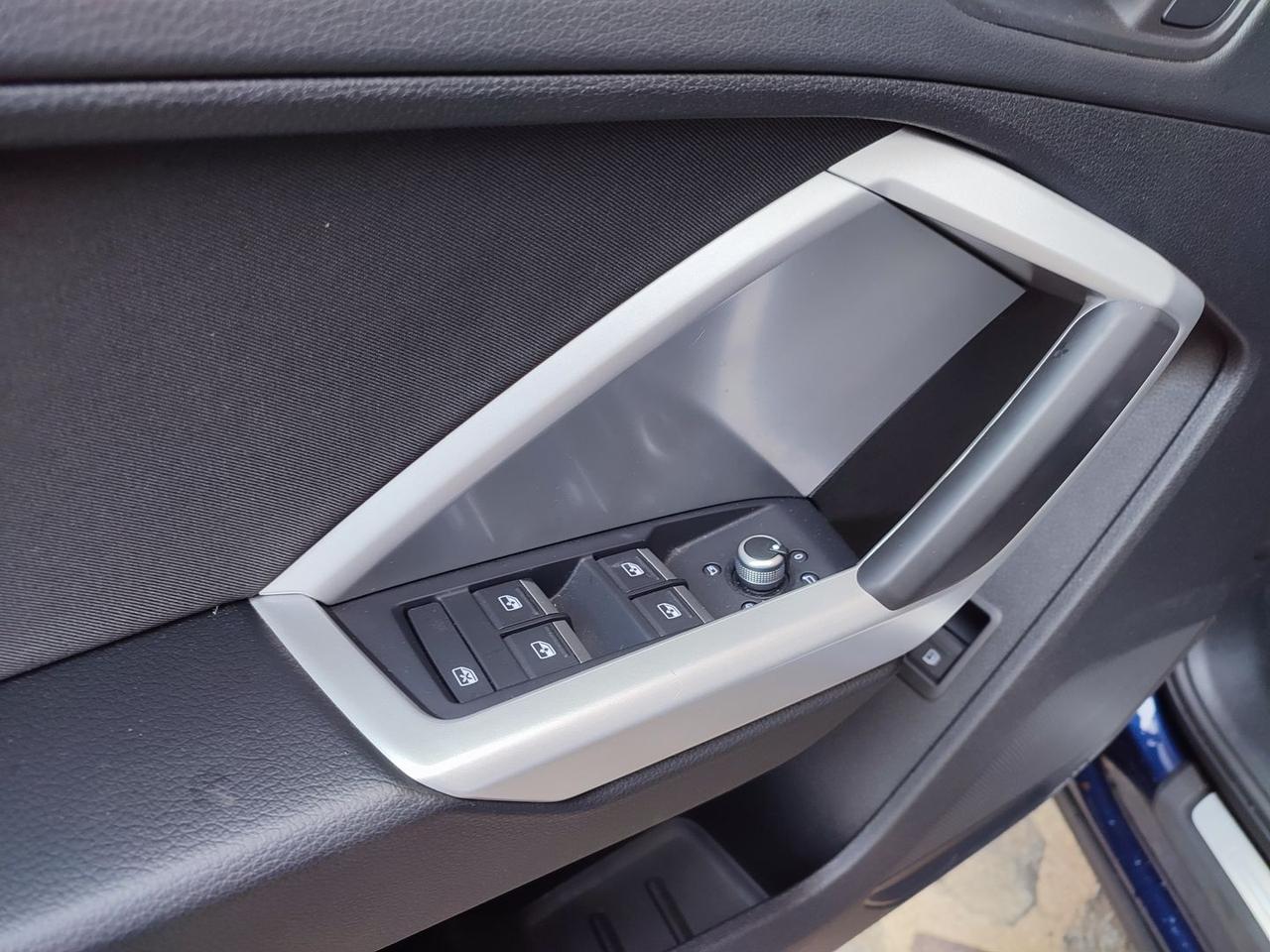 Audi Q3 e-tron 1.4 45 TFSI e PHEV Identity B #7289