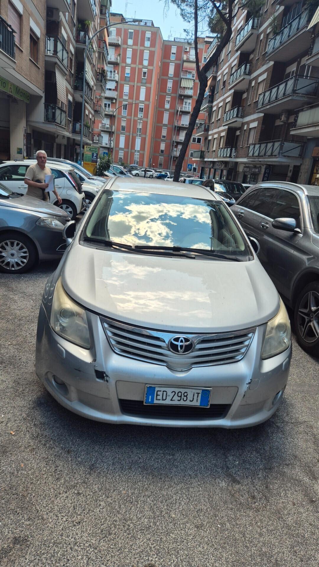 Toyota Avensis 2.2 D-4D Wagon Sol Plus