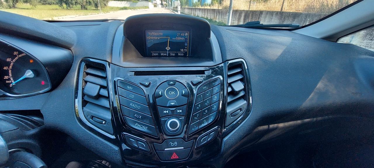 FIESTA 1,4 GPL DI SERIE CASA MADRE TITANIUM NAVI TELEFONO LEGA IMPECCABILE FULL FULL