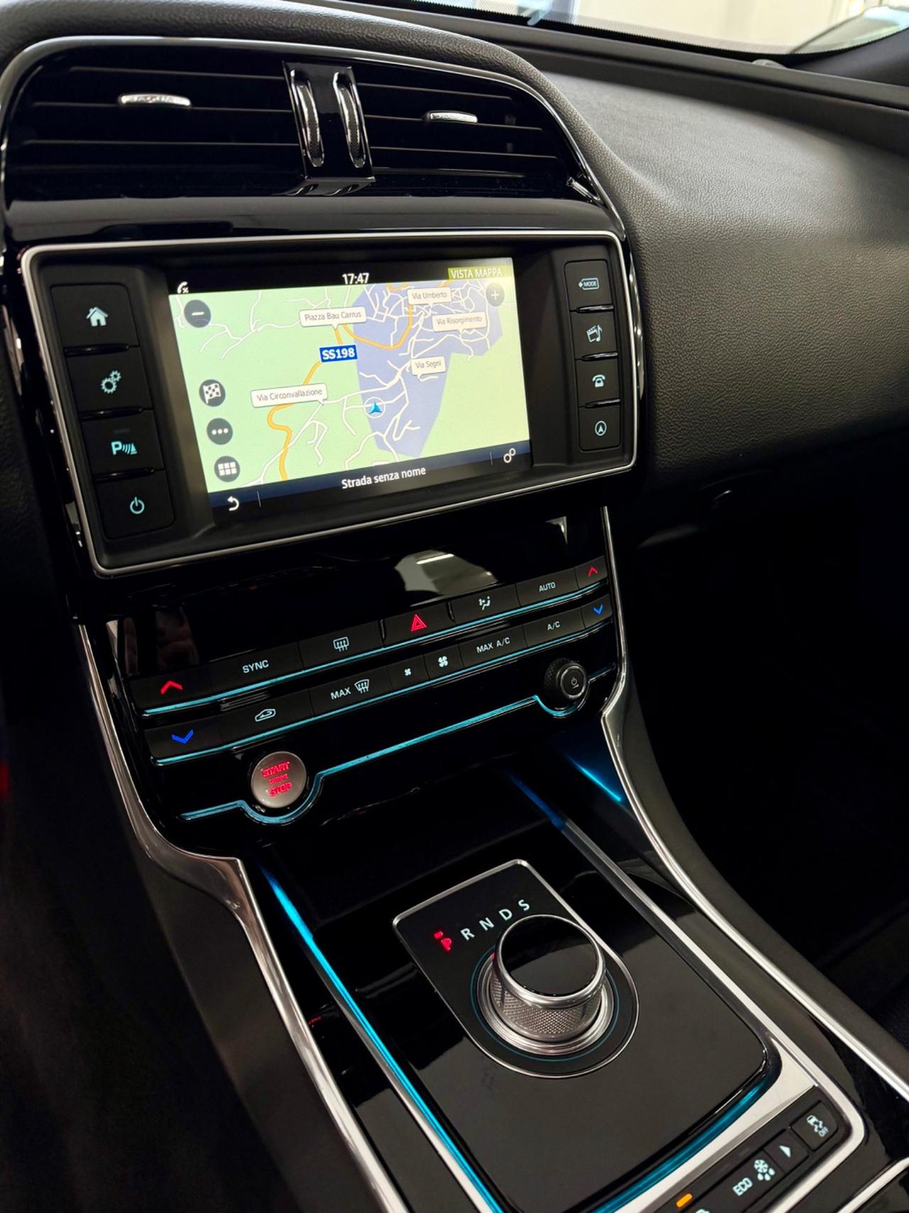 Jaguar XE 2.0 180CV R-Sport FINANZIABILE