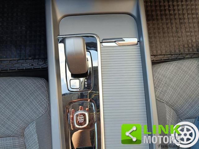VOLVO XC60 B4 (d) automatico Plus Dark ESENTE BOLLO
