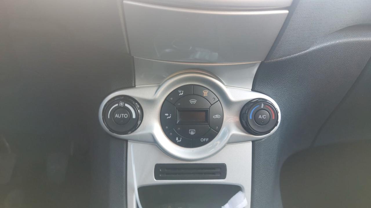 FORD FIESTA 1.6TDCI 95CV TITANIUM
