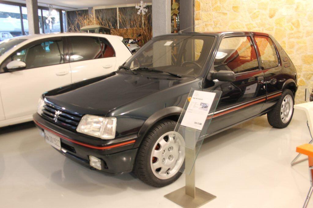 PEUGEOT 205 1.9 3 porte GTI