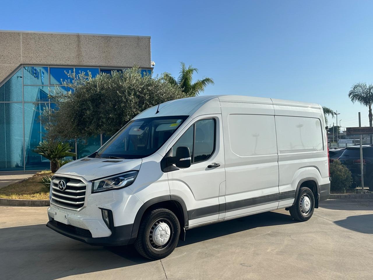 Maxus Deliver9 FWD possibilità noleggio no scoring