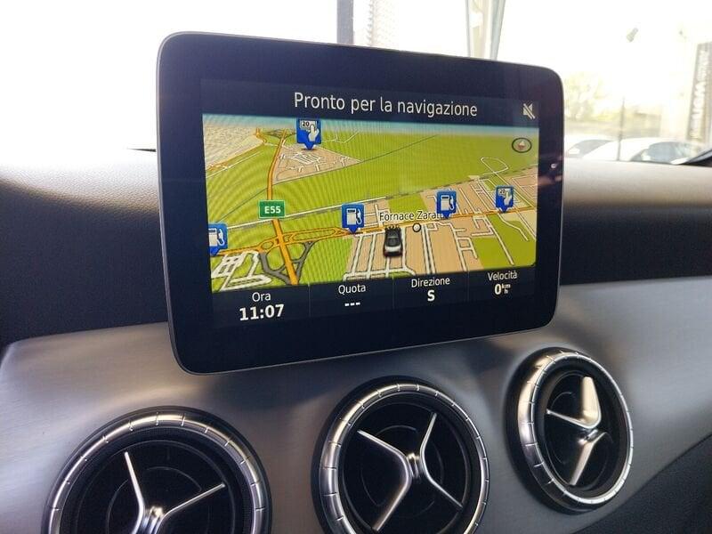 Mercedes-Benz CLA CLA 180 Premium