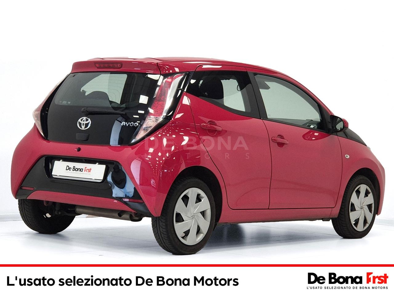Toyota Aygo 5p 1.0 x-play m-mt