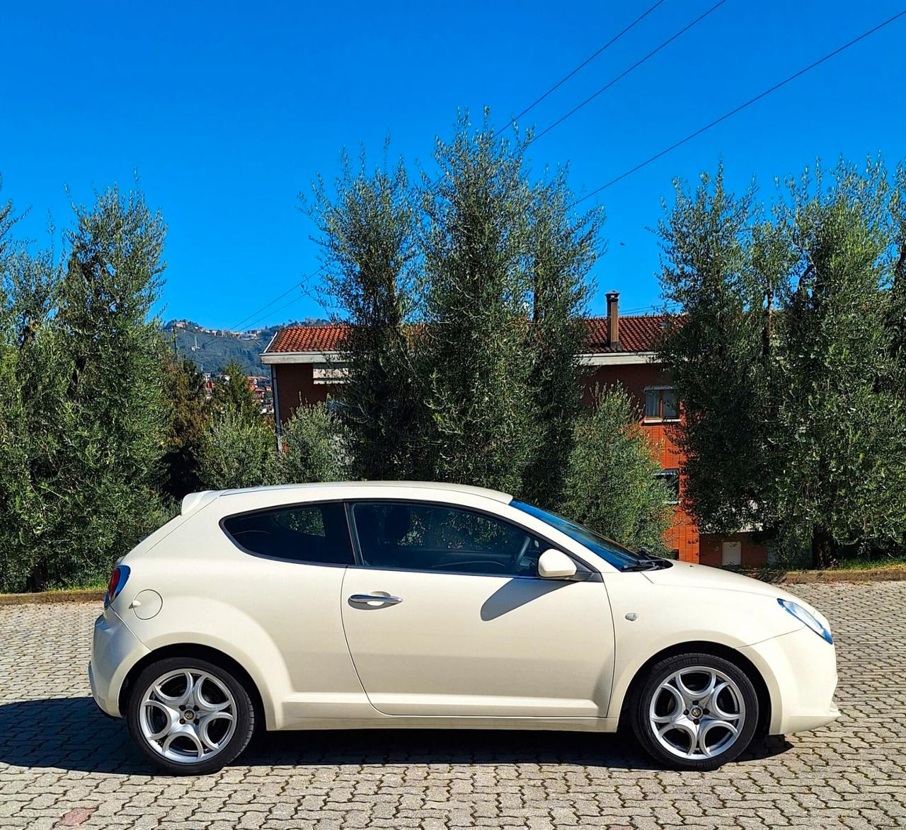 Alfa Romeo MiTo 1.4 benzina - 105cv - Tagliandata - Gomme Nuove