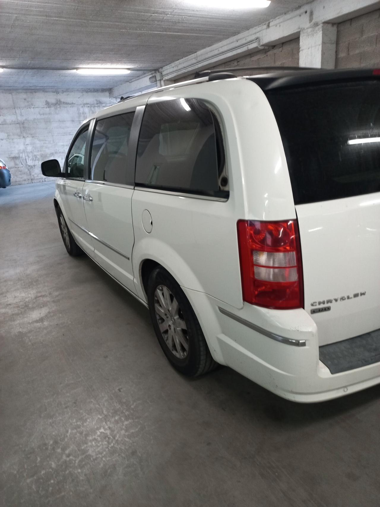 Chrysler Voyager Grand 2.8 CRD cat Limited Auto