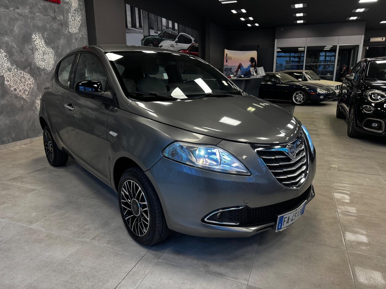 LANCIA YPSILON 900 T AIR METANO GOLD