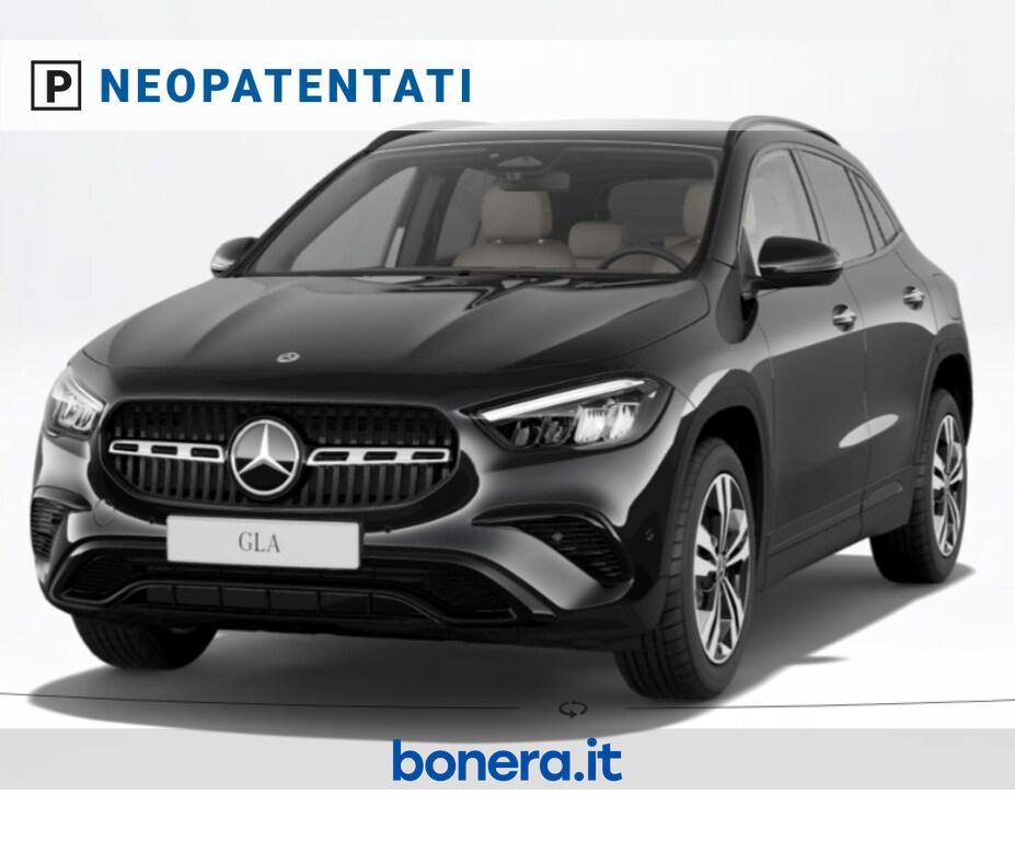 Mercedes GLA 180 180 Progressive Advanced Plus 7G-DCT