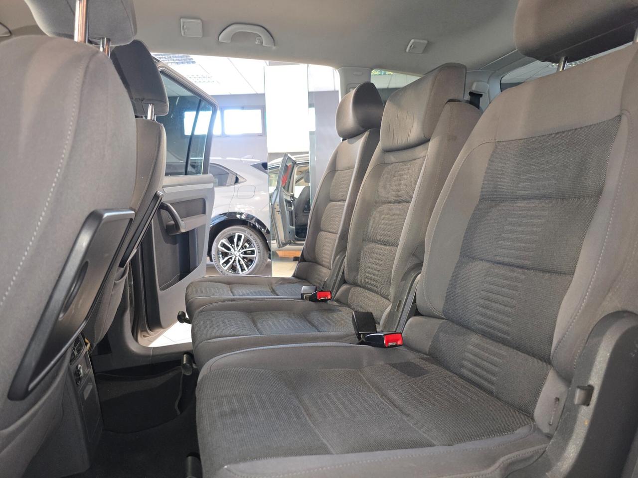 Volkswagen Touran (GANCIO TRAINO)