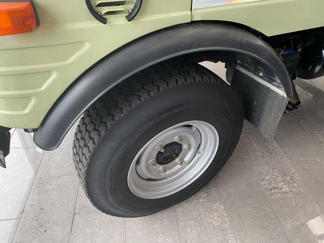 MERCEDES-BENZ AUTOCARRO RIBALTABILE TRILATERALE UNIMOG