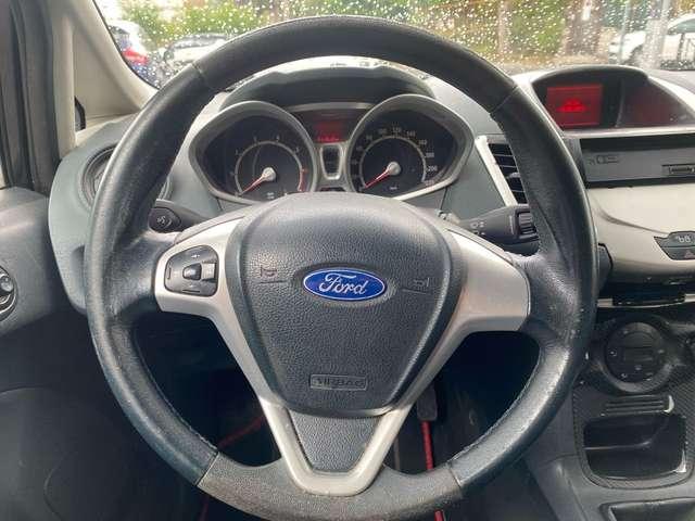 Ford Fiesta Fiesta 5p 1.2 16v + 82cv