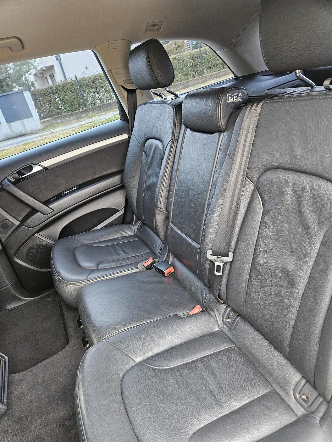 Audi Q7 3.0 V6 TDI quattro tiptronic