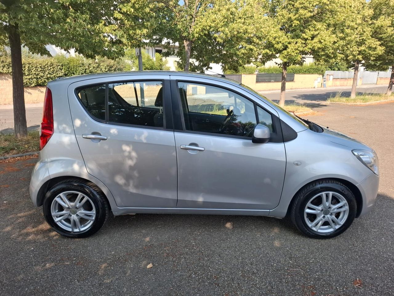 Opel Agila 1.2 SOLO 99.000 KM PER NEOPATENTATI