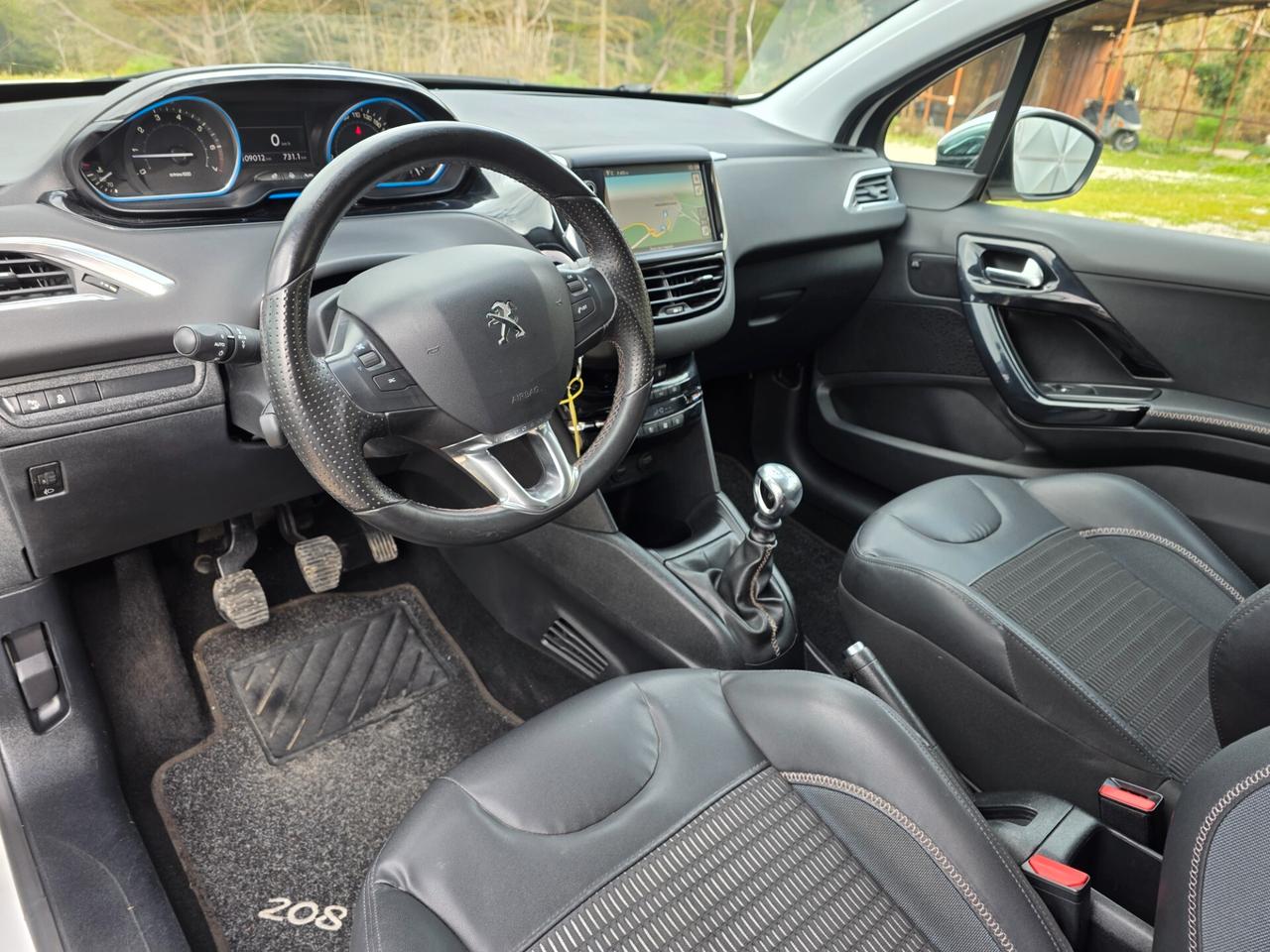 Peugeot 208 1.6 THP 156 CV 3 porte pre GTi