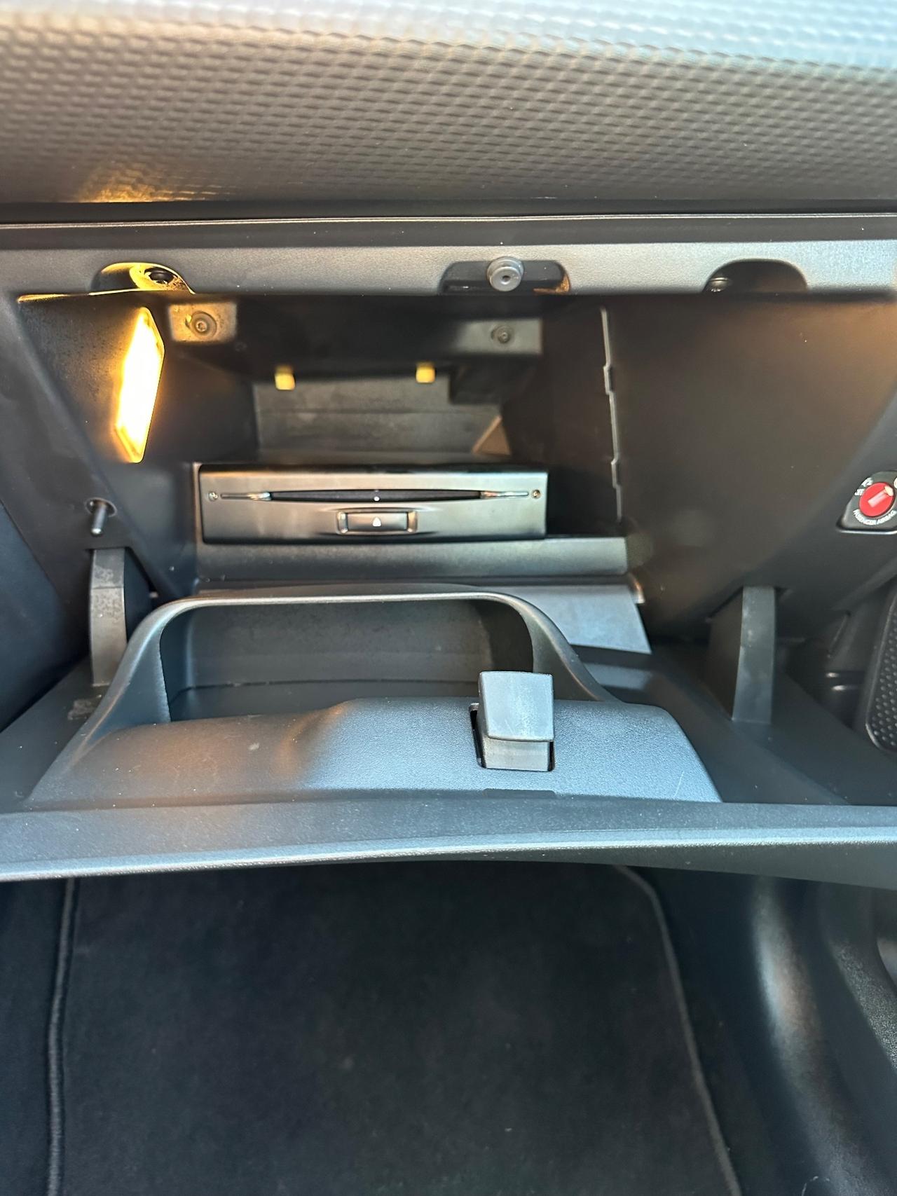 Peugeot 2008 HDi 120 Black Matt 100.000 Km