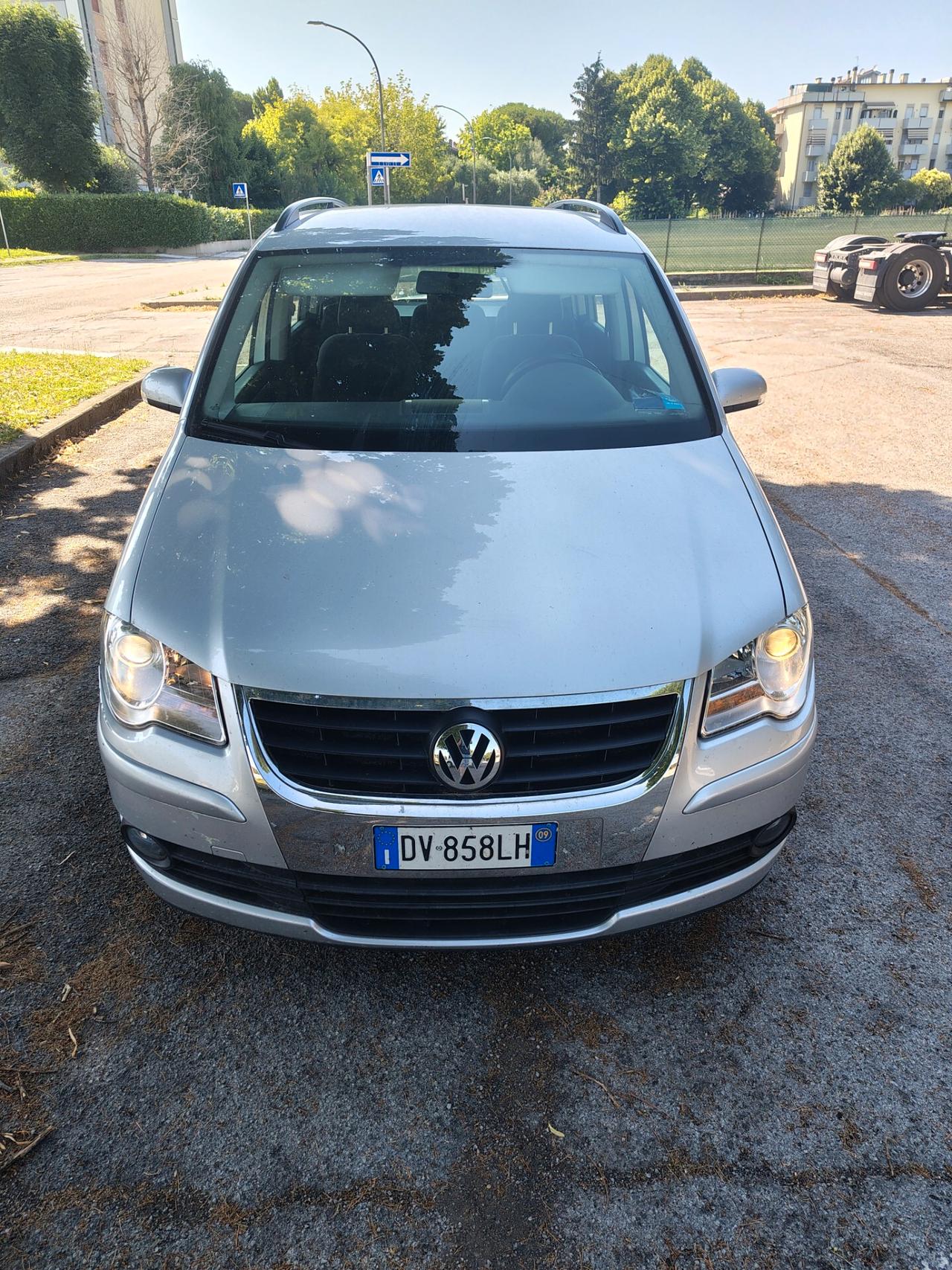 Volkswagen Touran 2.0 Highline METANO