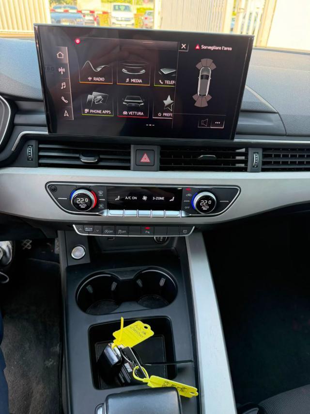 AUDI A4 Avant 35 TDI/163 CV S line edition FARI MATRIX