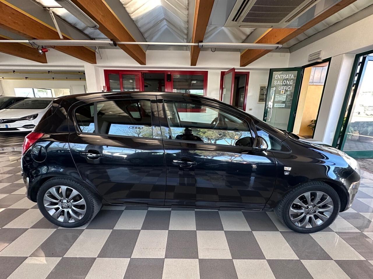 Opel Corsa 1.2 85Cv GPL Neopatentati