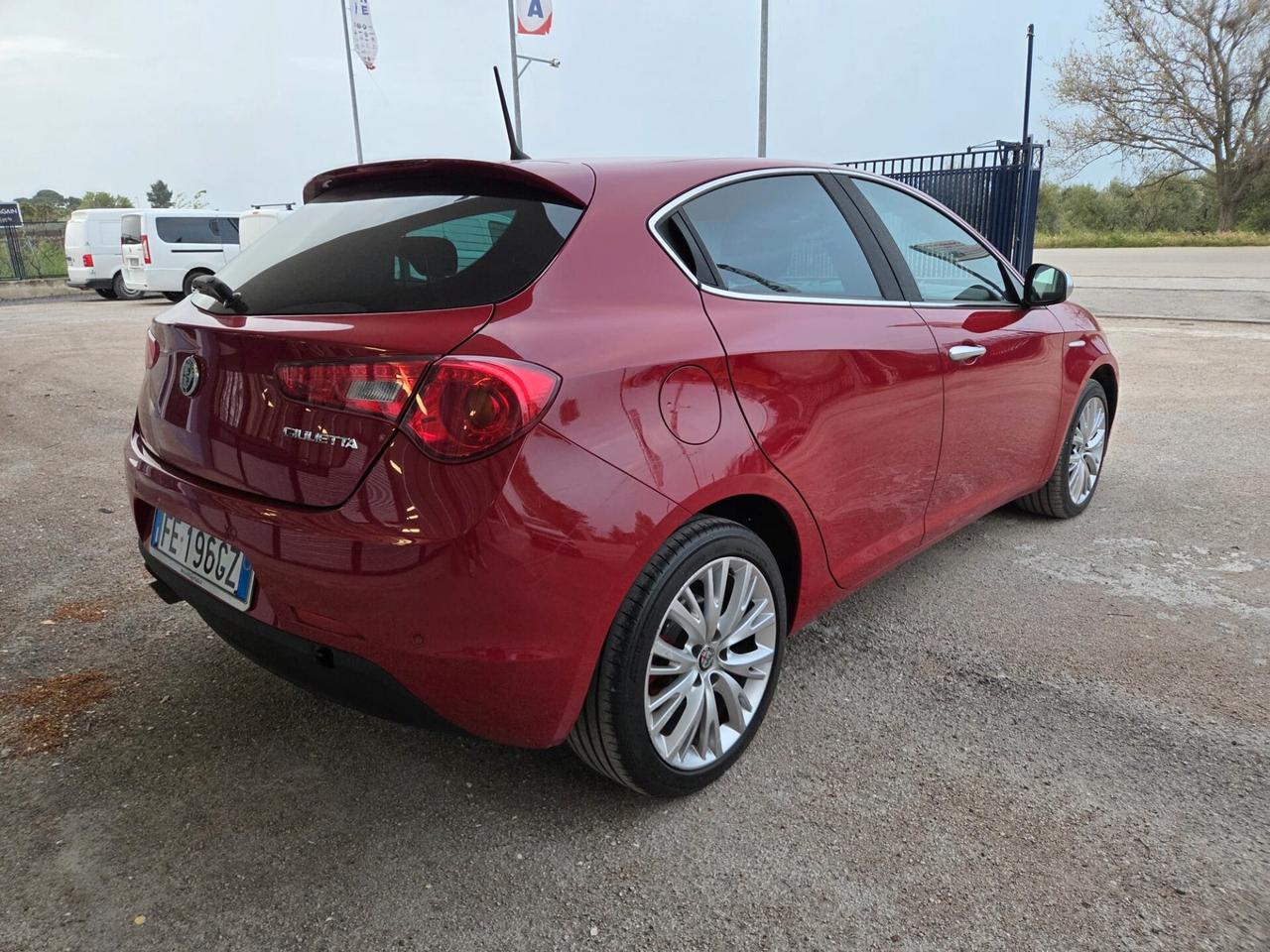 Alfa Romeo Giulietta 1.6 JTDm-2 120 CV Distinctive