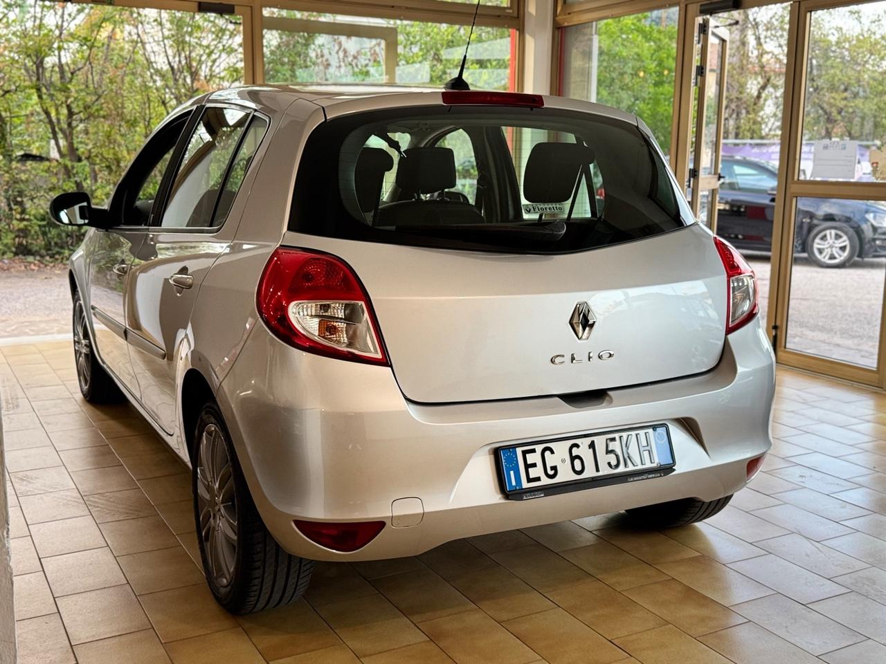 Renault Clio 1.2 16V 5 porte Live!