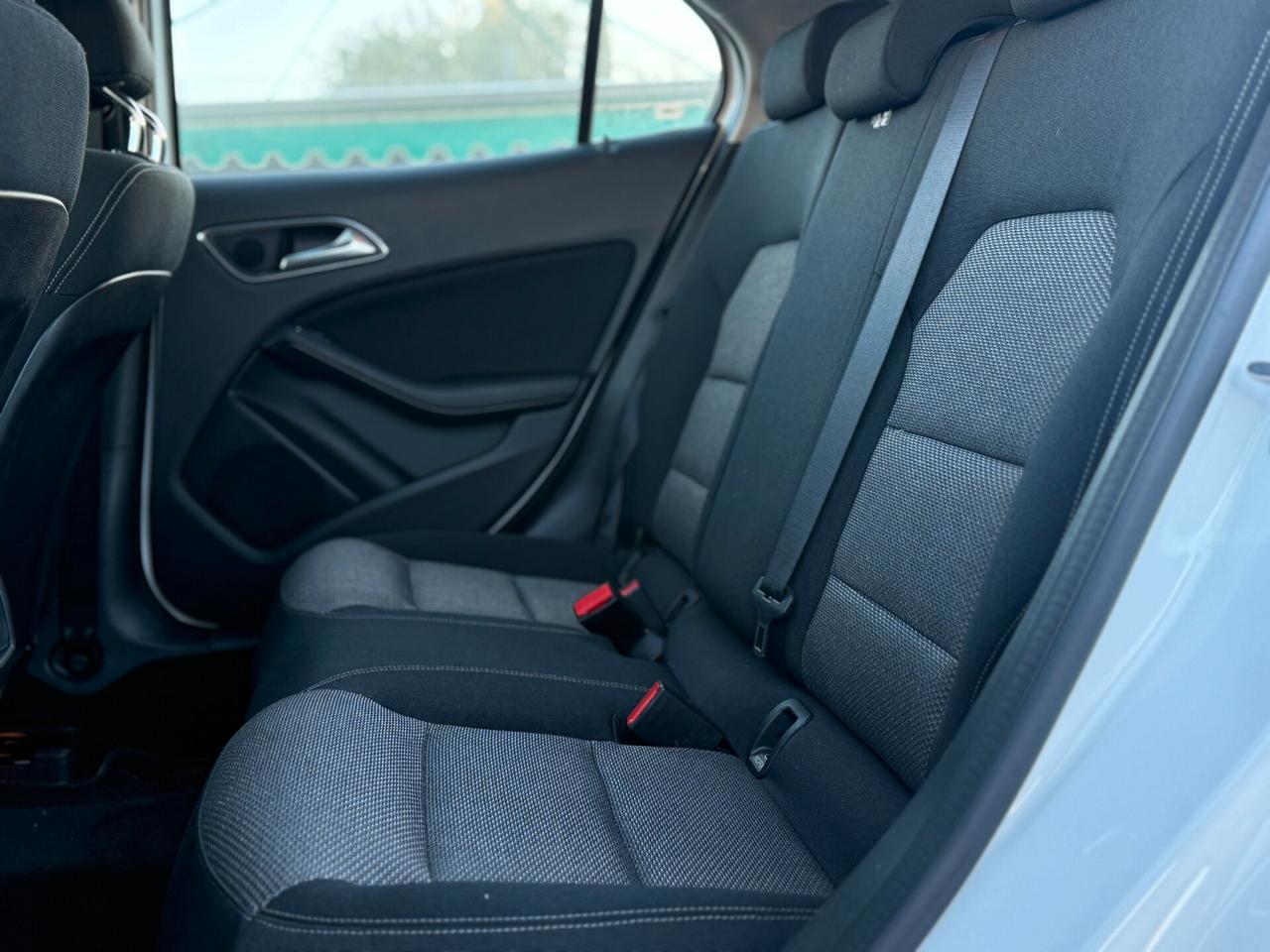 Mercedes-benz GLA 200 d Automatic 4Matic Premium