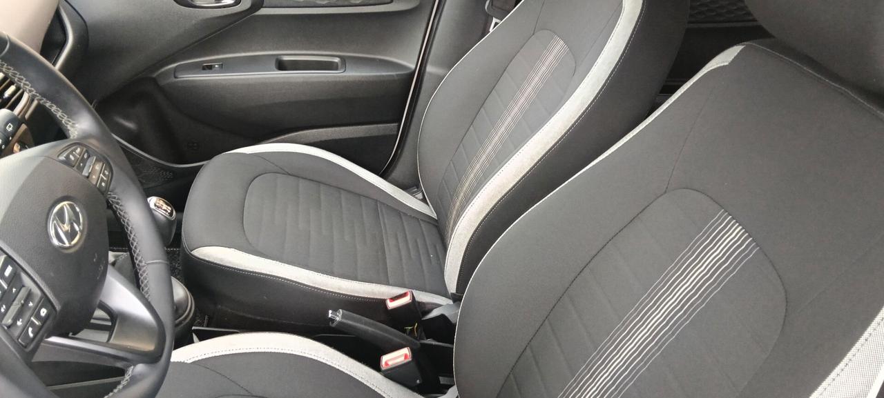 HYUNDAI I10 1.0 BENZ-NAVI-PREZZO PROMO!