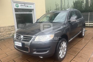 VOLKSWAGEN Touareg 3.0/240CV V6 TDI DPF tip. Executive