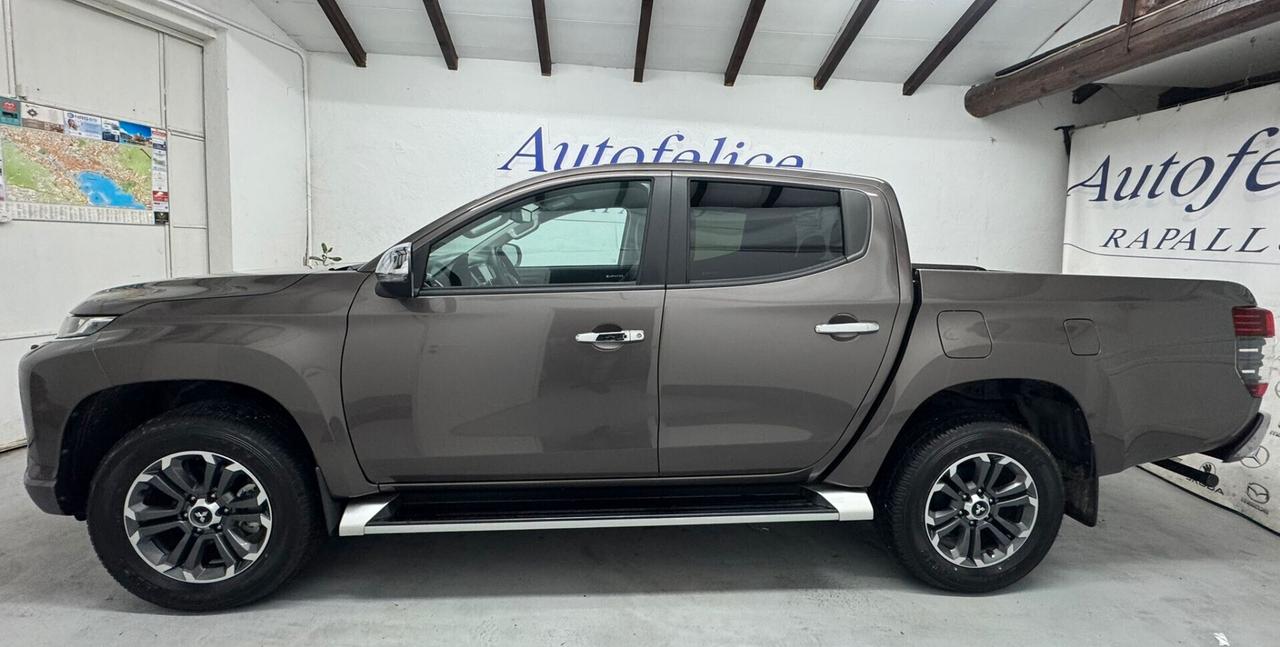 Mitsubishi L200 2.3 D Double Cab 4x4 Super Select Diamond aut.