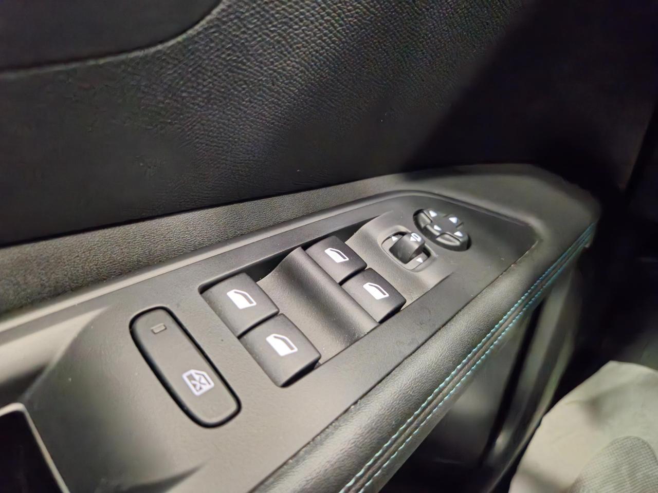 Peugeot 3008 1.6 hybrid phev Allure Pack 180cv e-eat8