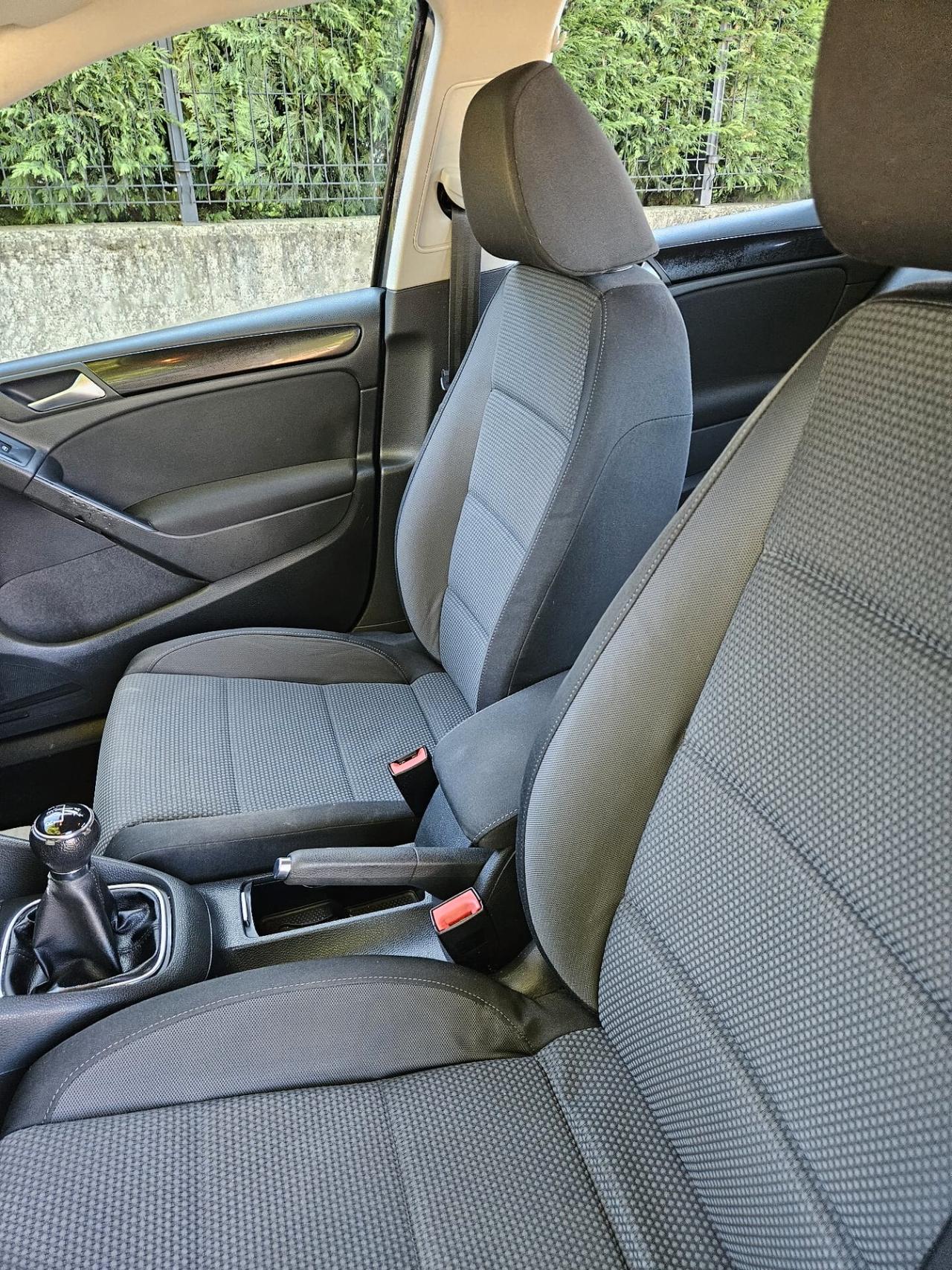 Volkswagen Golf 1.6 TDI NEOPATENTATI