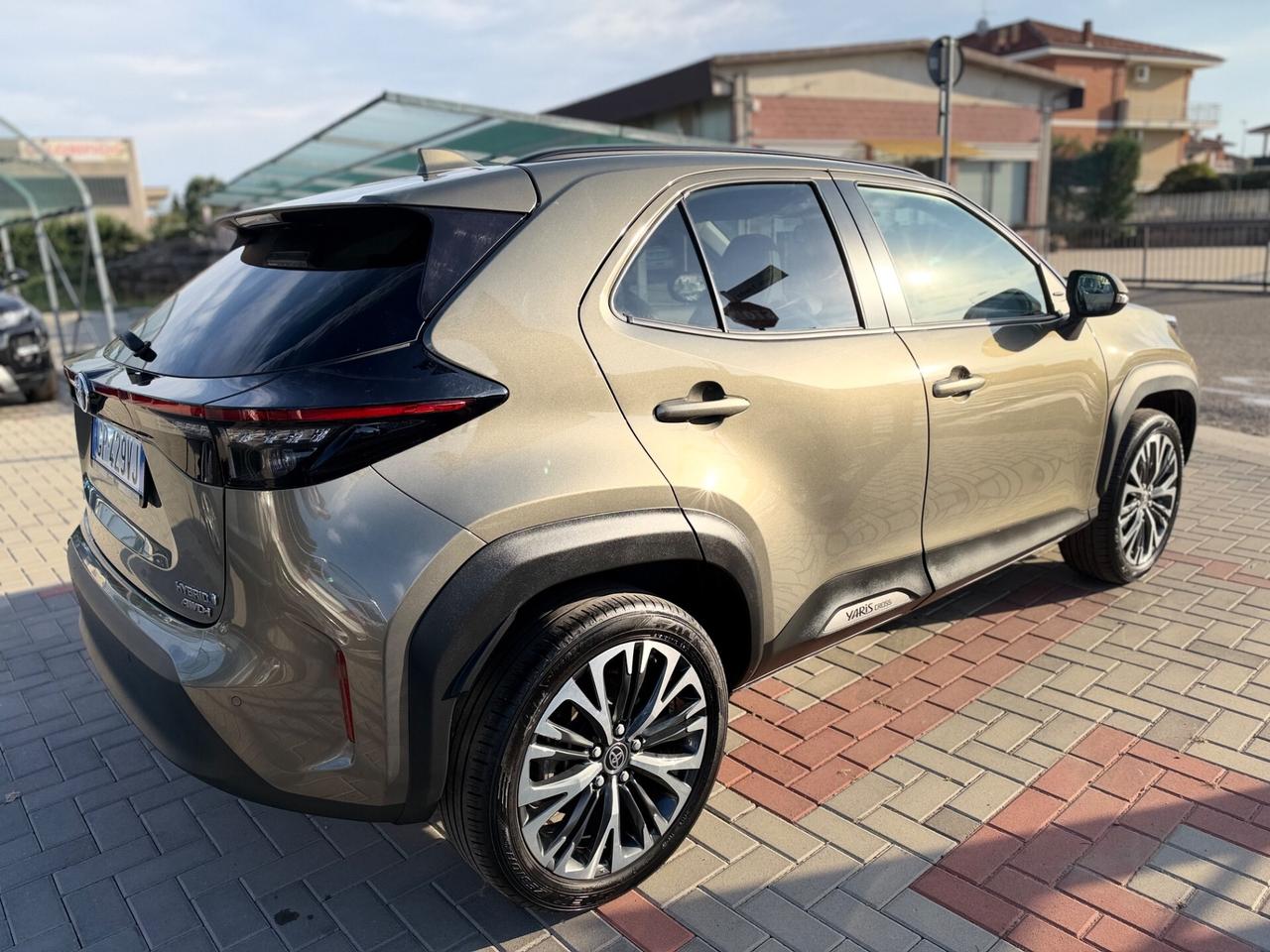 Toyota Yaris Cross 1.5 Hybrid 5p. E-CVT AWD-i Lounge