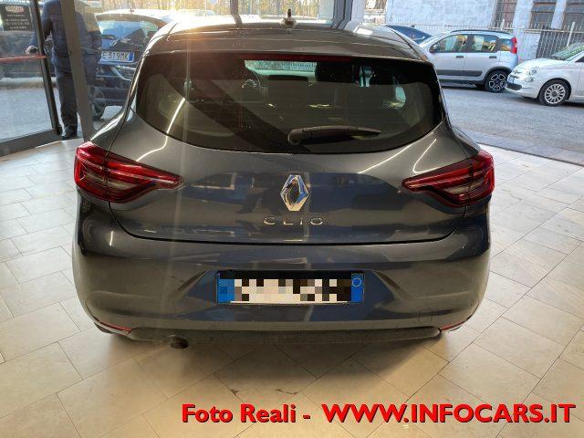 RENAULT Clio TCe 100 CV 5 porte Business Iva Esposta