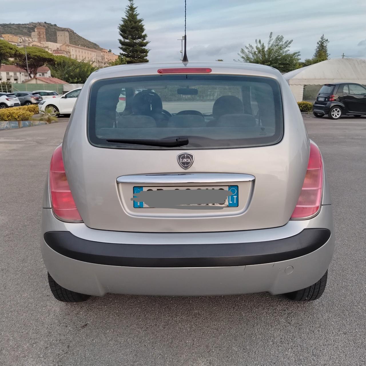 Lancia Ypsilon 1.2 16V Argento