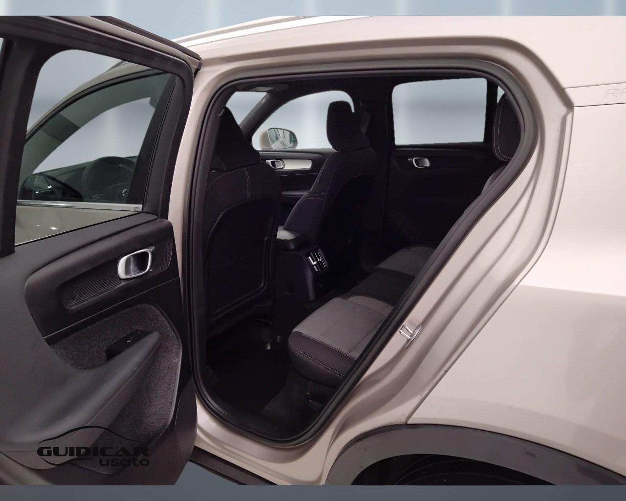 VOLVO XC40 2023 - XC40 1.5 t5 recharge phev Core auto