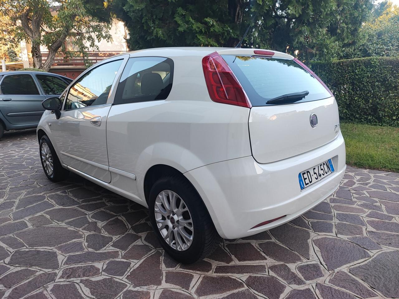 Fiat Grande Punto 1.4 b/GPL unico proprietario