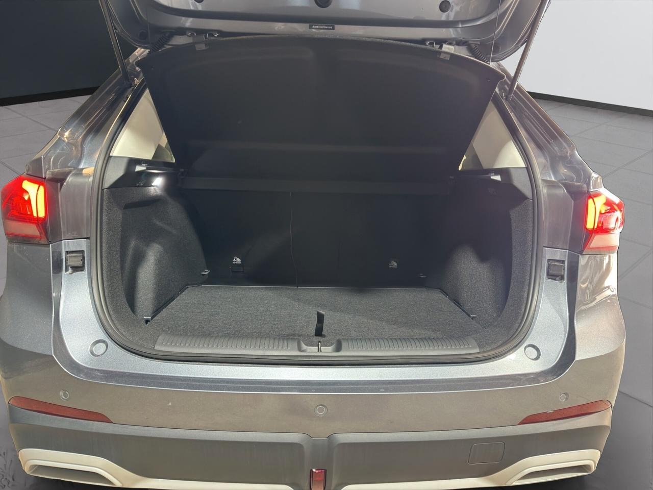 Mg ZS 1.5 Hybrid+ Luxury