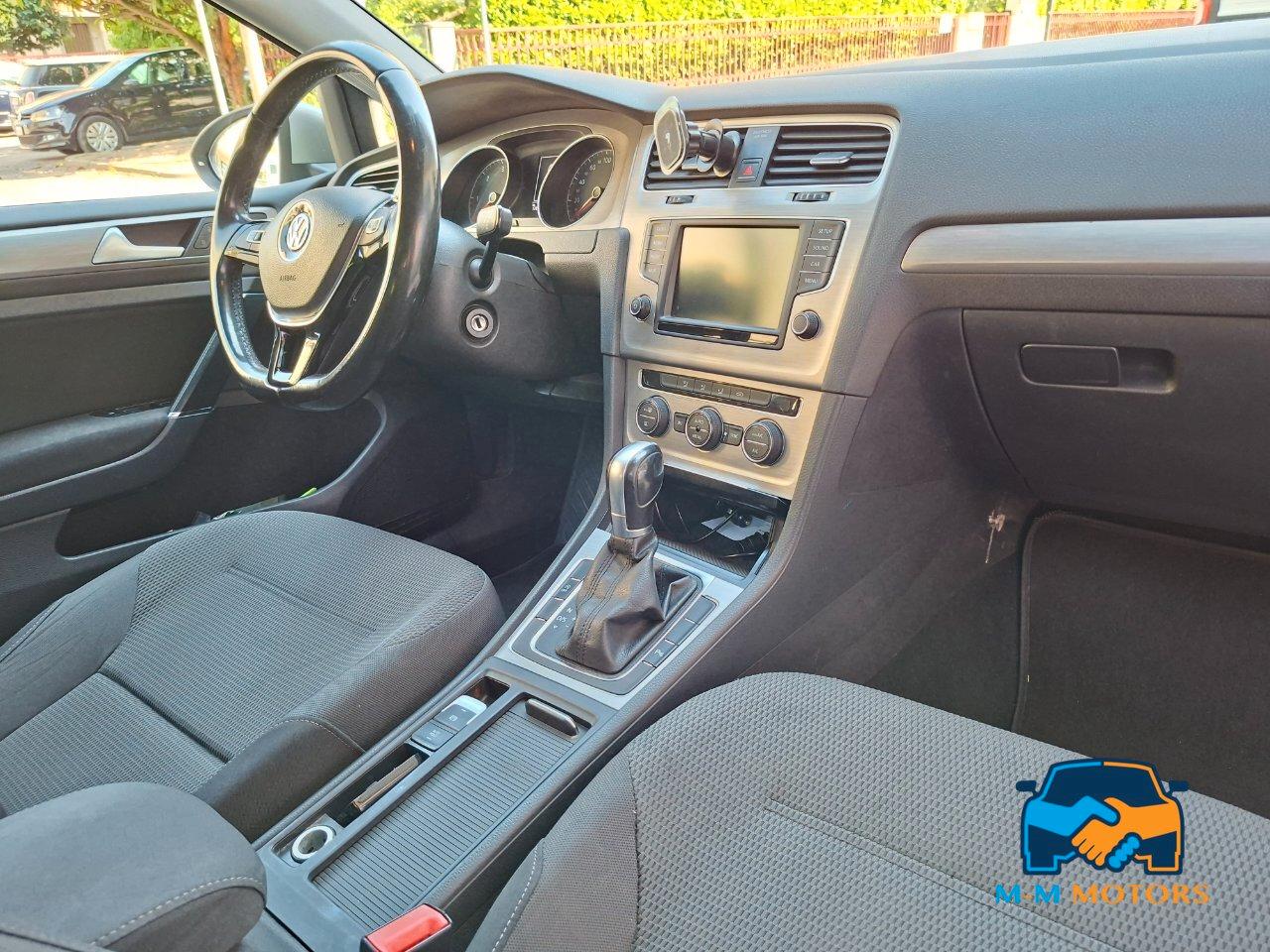 Volkswagen Golf 5 Porte Golf 5p 1.6 tdi 110cv dsg neo patentati