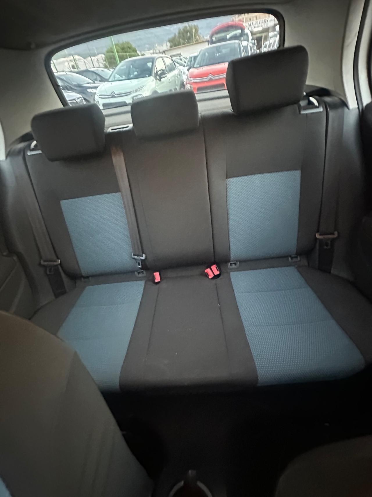 Volkswagen Golf 1.6 TDI DPF 5p. BlueMotion